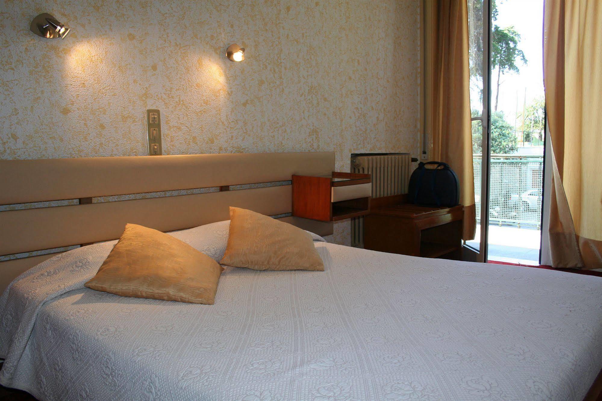 Residencial Terminus B&B Lisboa Ngoại thất bức ảnh
